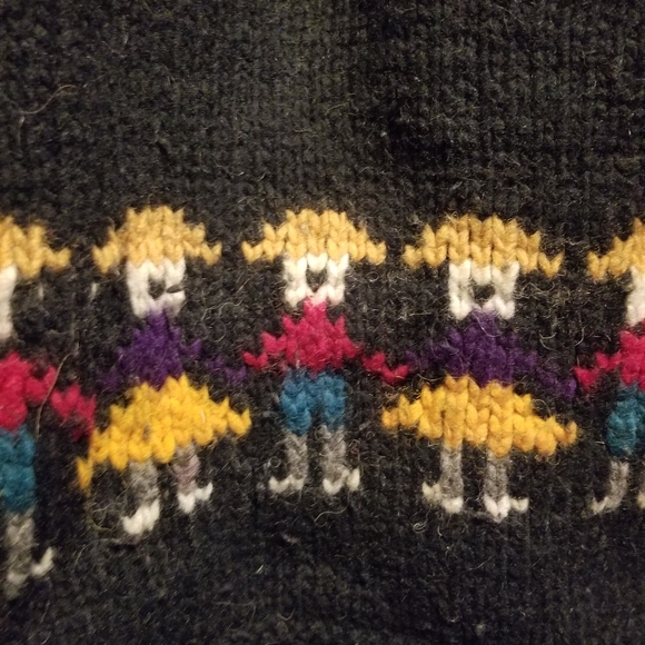 Earth traders women's 100% wool sweater - Picture 2 of 4